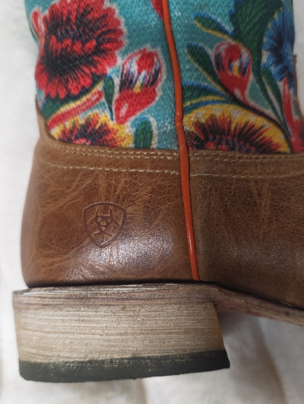 AKIRA Brown Leather Western Ankle Boots with Teal Floral Embroidery Size 8.5 - Picture 3 of 16